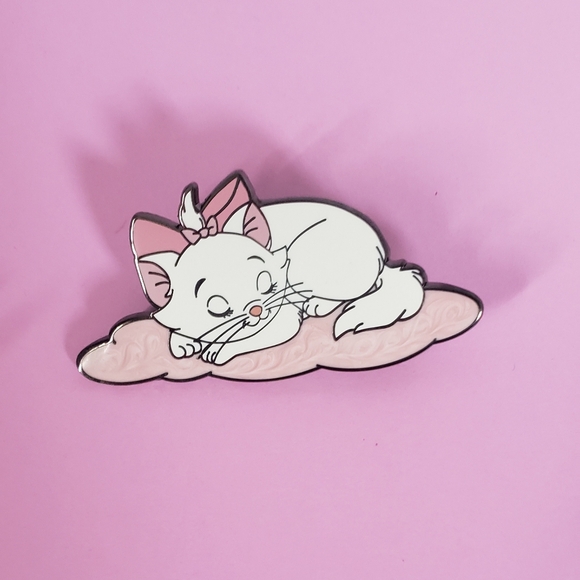 SOLD! Sleeping Marie Aristocats Fantasy Pin - Picture 1 of 3